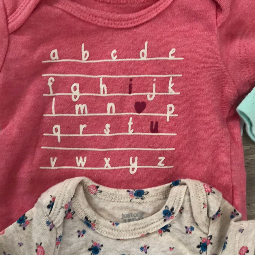 Onesie Bundle - Picture 3 of 4